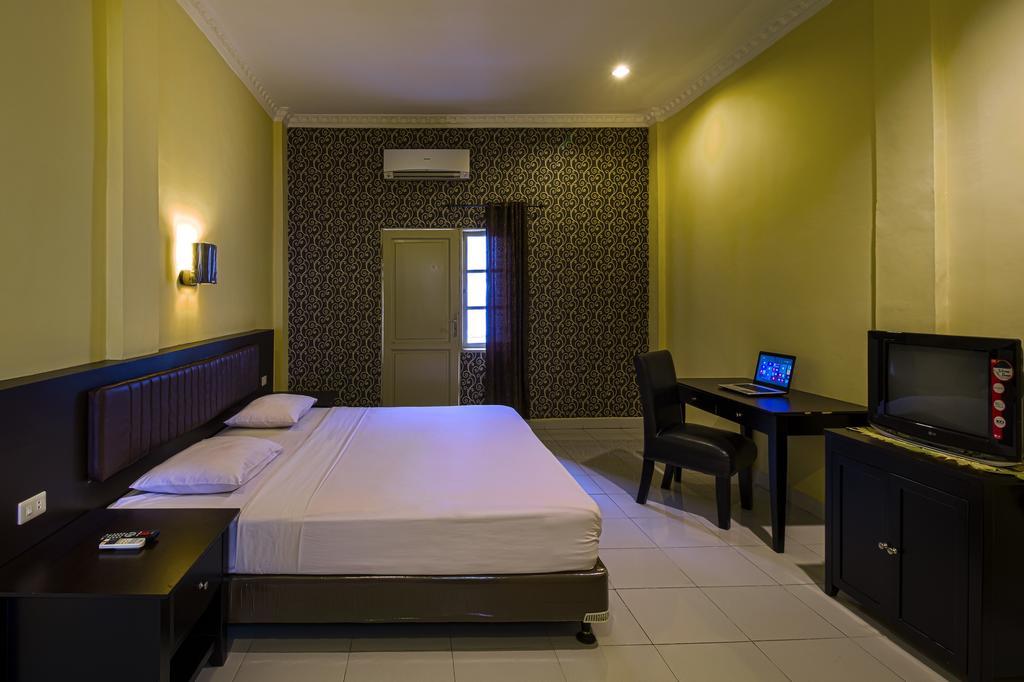 Hotel Carolina Transit Medan Exteriér fotografie